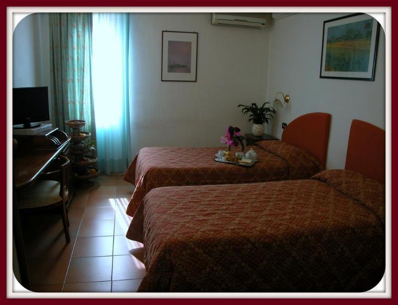 Hotel Ristorante Da Carlos Santa Maria Giudice エクステリア 写真