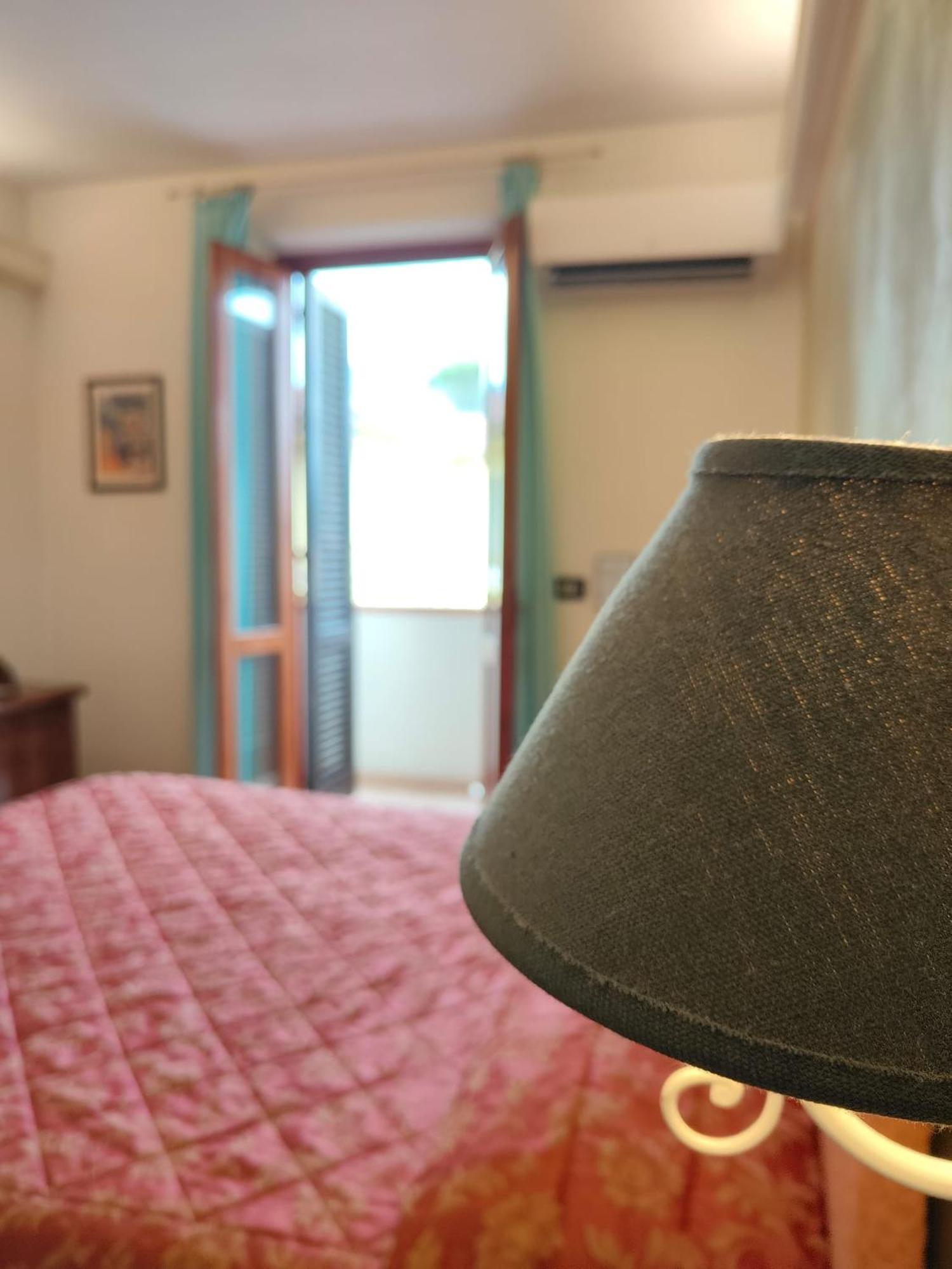 Hotel Ristorante Da Carlos Santa Maria Giudice エクステリア 写真
