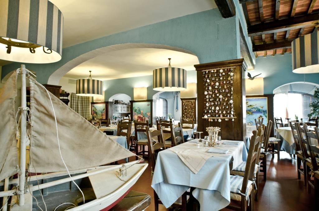 Hotel Ristorante Da Carlos Santa Maria Giudice エクステリア 写真