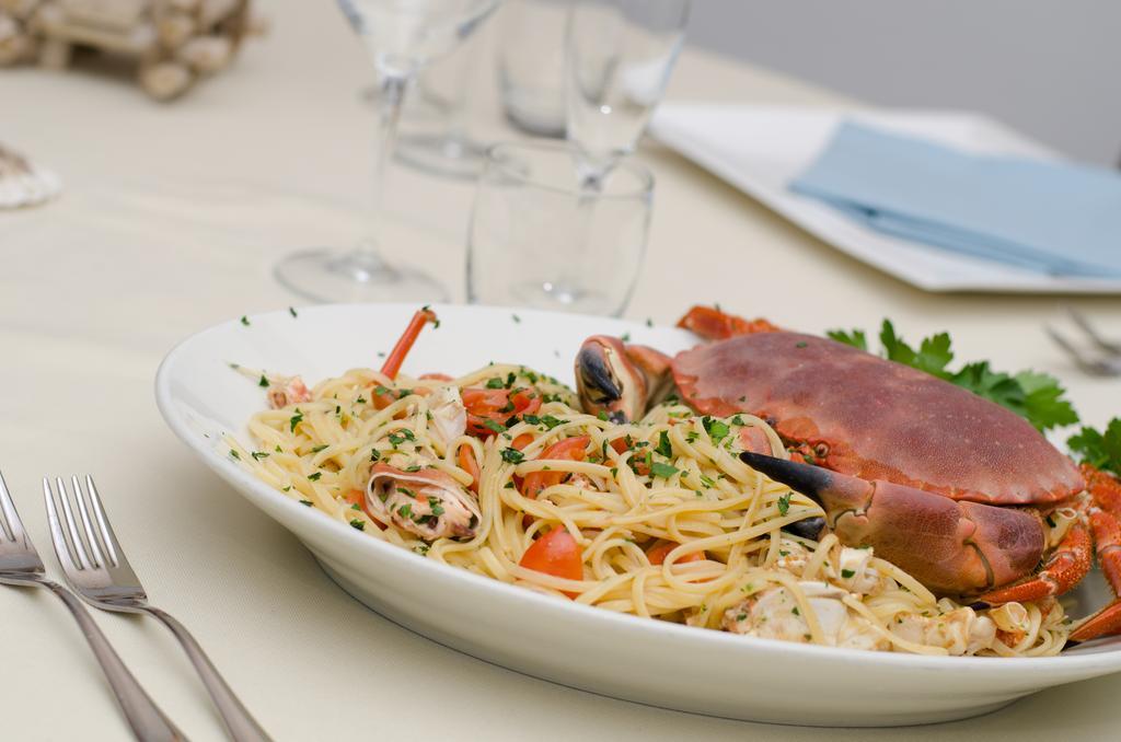 Hotel Ristorante Da Carlos Santa Maria Giudice エクステリア 写真