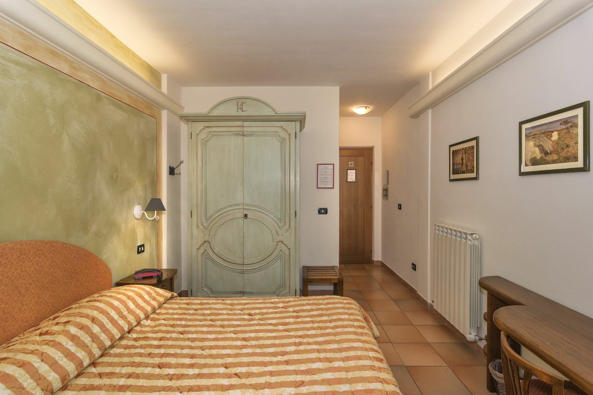 Hotel Ristorante Da Carlos Santa Maria Giudice エクステリア 写真