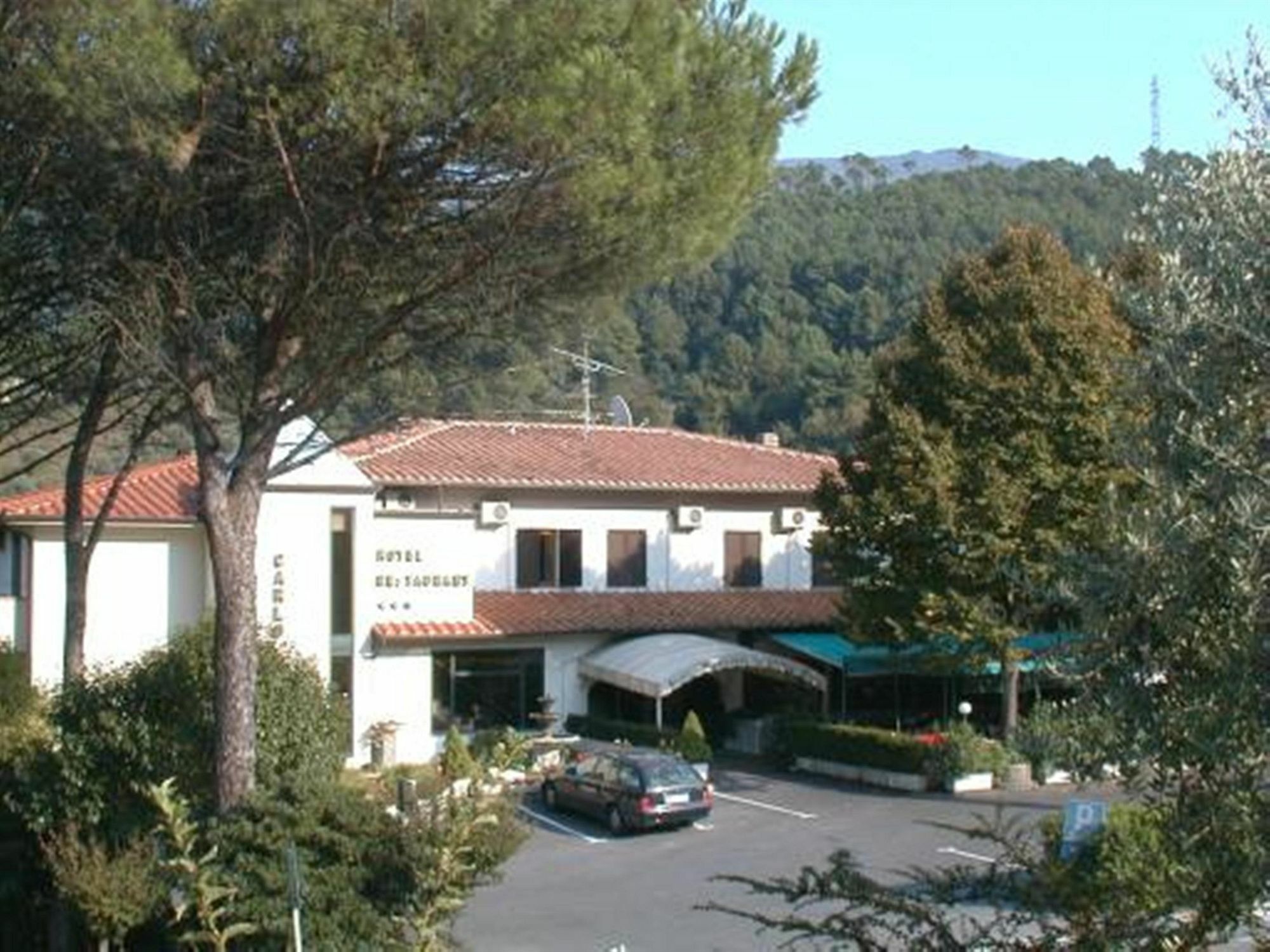Hotel Ristorante Da Carlos Santa Maria Giudice エクステリア 写真