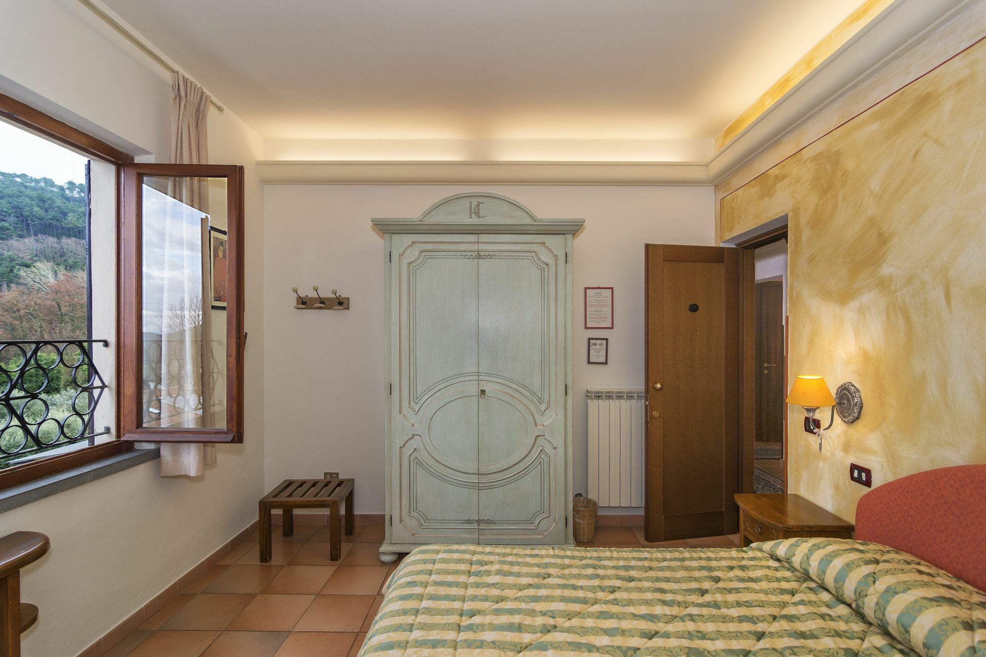 Hotel Ristorante Da Carlos Santa Maria Giudice エクステリア 写真